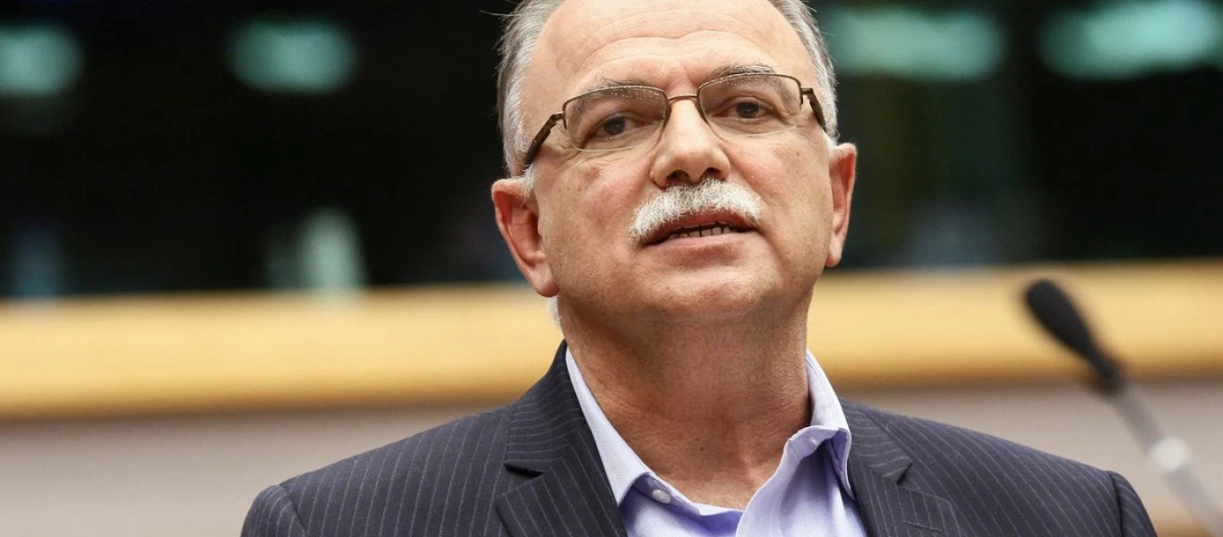 Άδειασε το... σούπερ μάρκετ ο Δ.Παπαδημούλης - Έφυγε με τρία καρότσια (βίντεο)